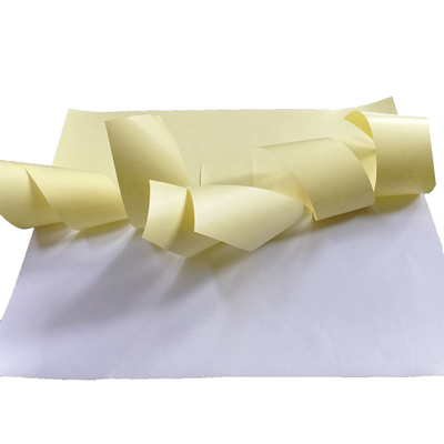 Aufkleberbeschichtete Papierblatt Form Art Paper mit gelbem Farbsilikonkraftpapier HM0111